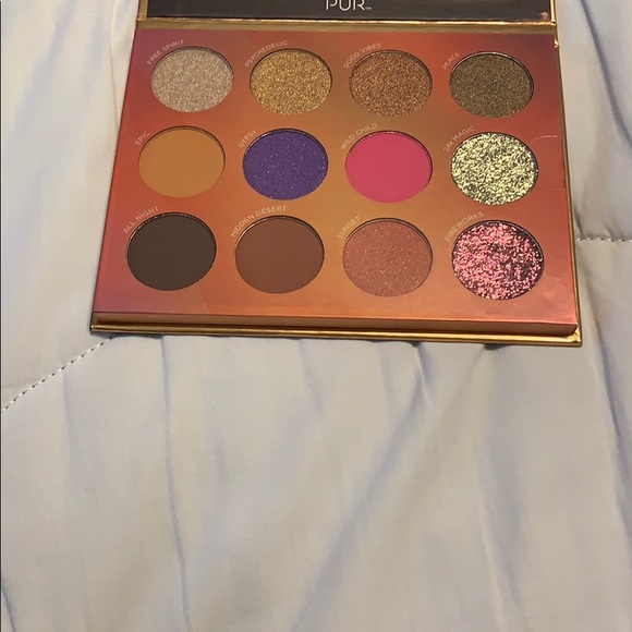 Makeup - Picture 2 of 2